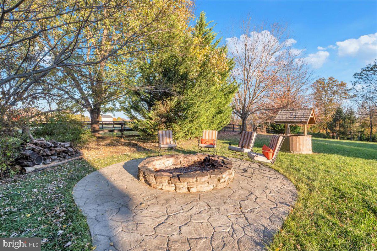 Hamilton, Virginia, 20158, United States, 4 Bedrooms Bedrooms, ,5 BathroomsBathrooms,Residential,For Sale,1987096