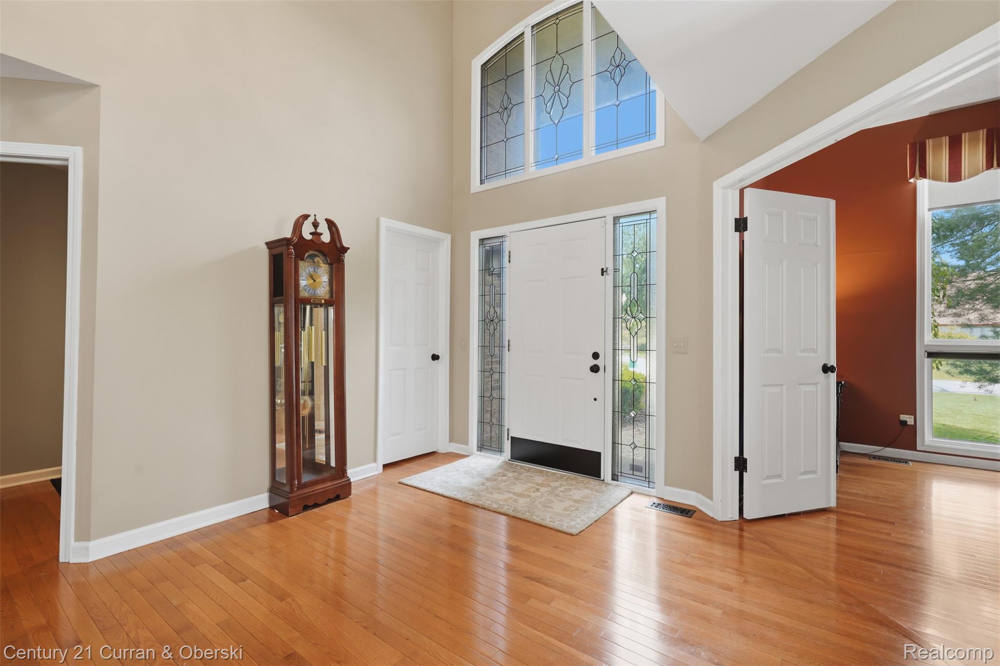 Farmington Hills, Michigan, 48331, United States, 4 Bedrooms Bedrooms, ,4 BathroomsBathrooms,Residential,For Sale,2048985