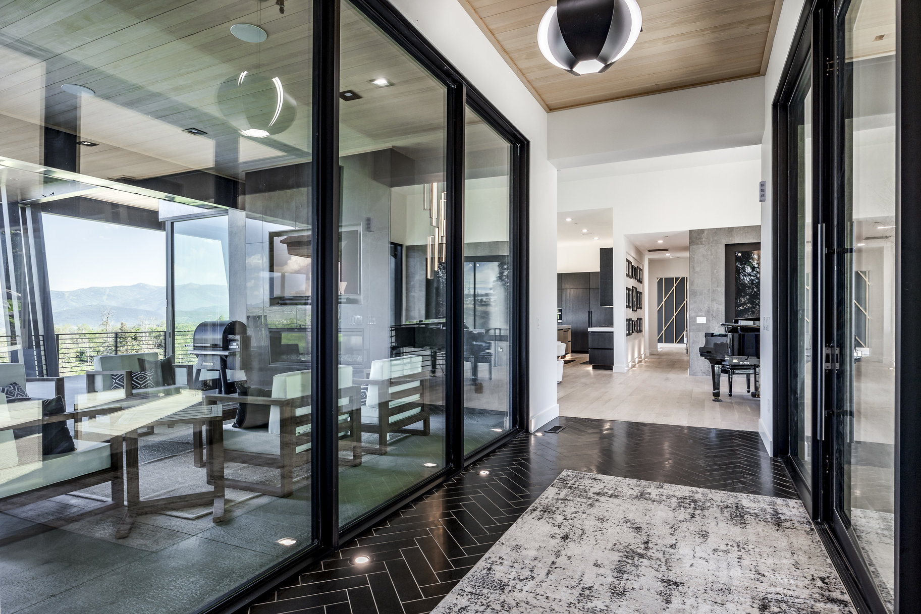  A RARE MODERN MOUNTAIN ESTATE WITH AN EXTRAORDINARY EQUESTRIAN FACILITY - 物件實景