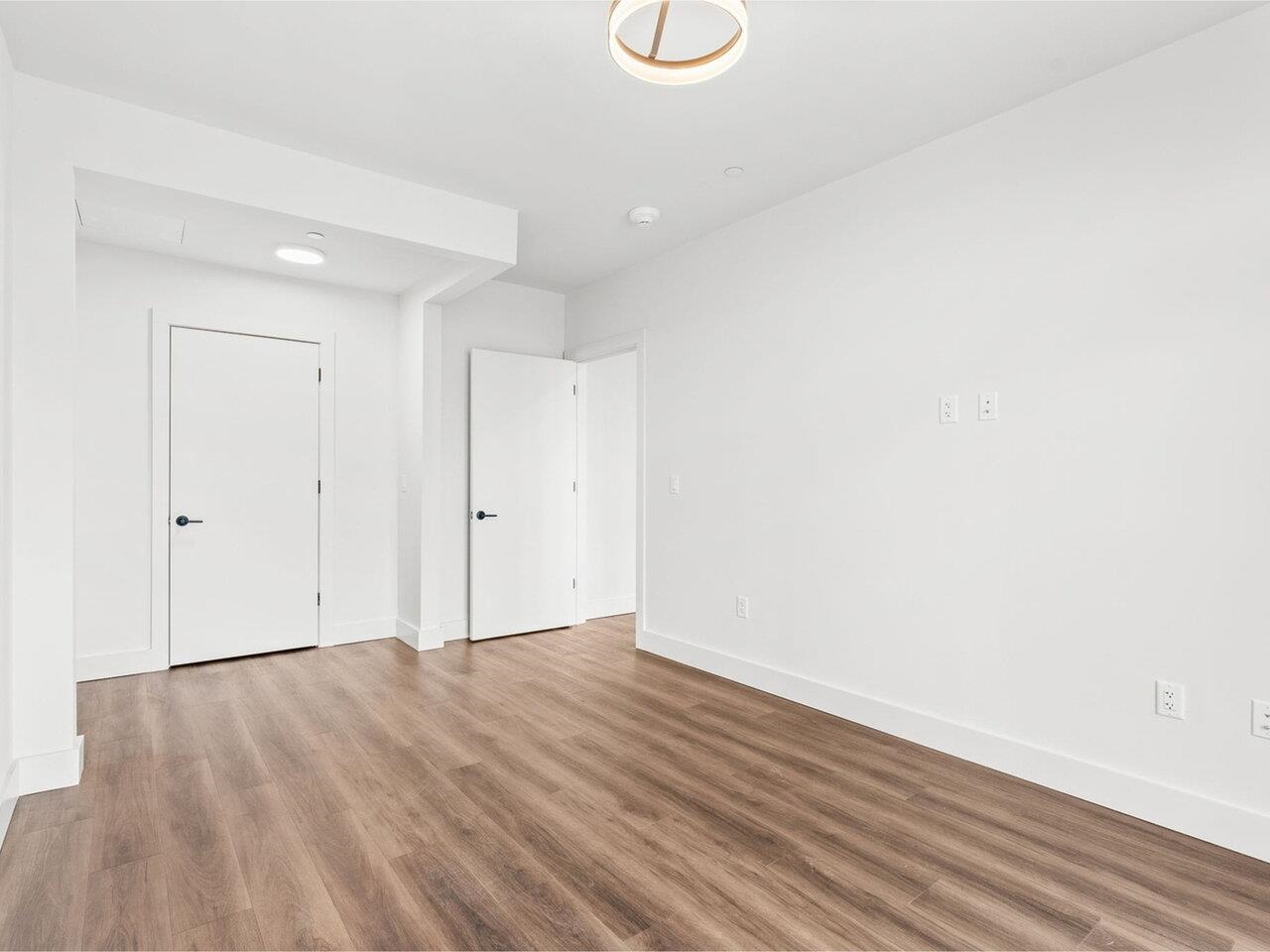 Burlington, Vermont, 05401, United States, 2 Bedrooms Bedrooms, ,1 BathroomBathrooms,Residential,For Sale,1777714