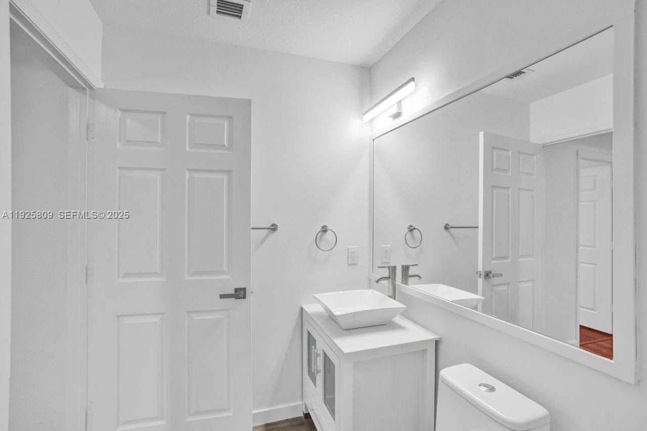 Doral, Florida, 33178, United States, 4 Bedrooms Bedrooms, ,3 BathroomsBathrooms,Residential,For Sale,2003230