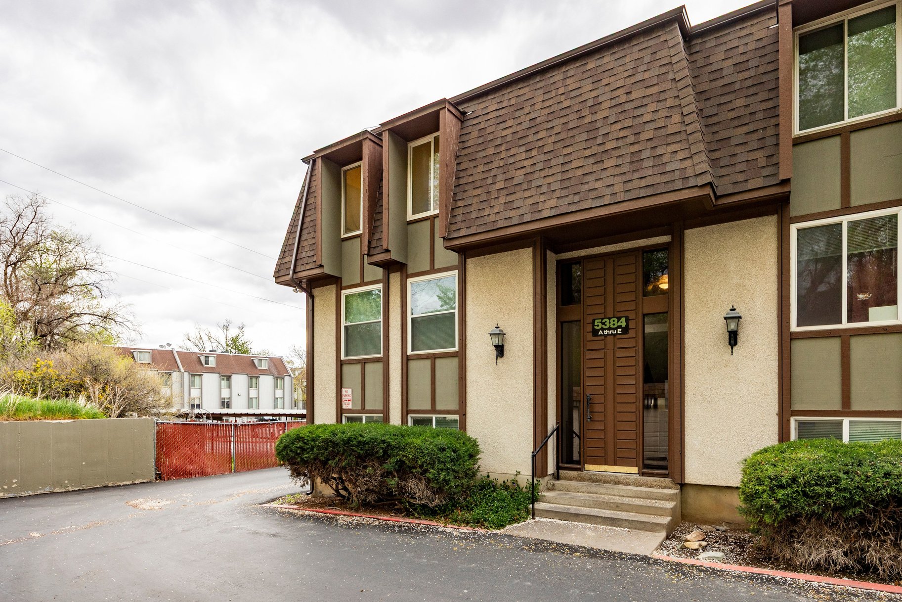  Quiet Sanctuary Community Top Floor Condo at The Willows in Murray - 物件實景