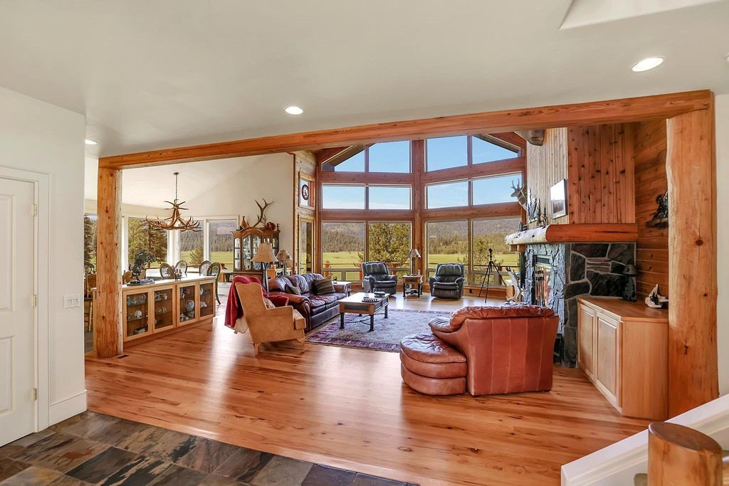 New Meadows, Idaho, 83654, United States, 3 Bedrooms Bedrooms, ,1 BathroomBathrooms,Residential,For Sale,1846350
