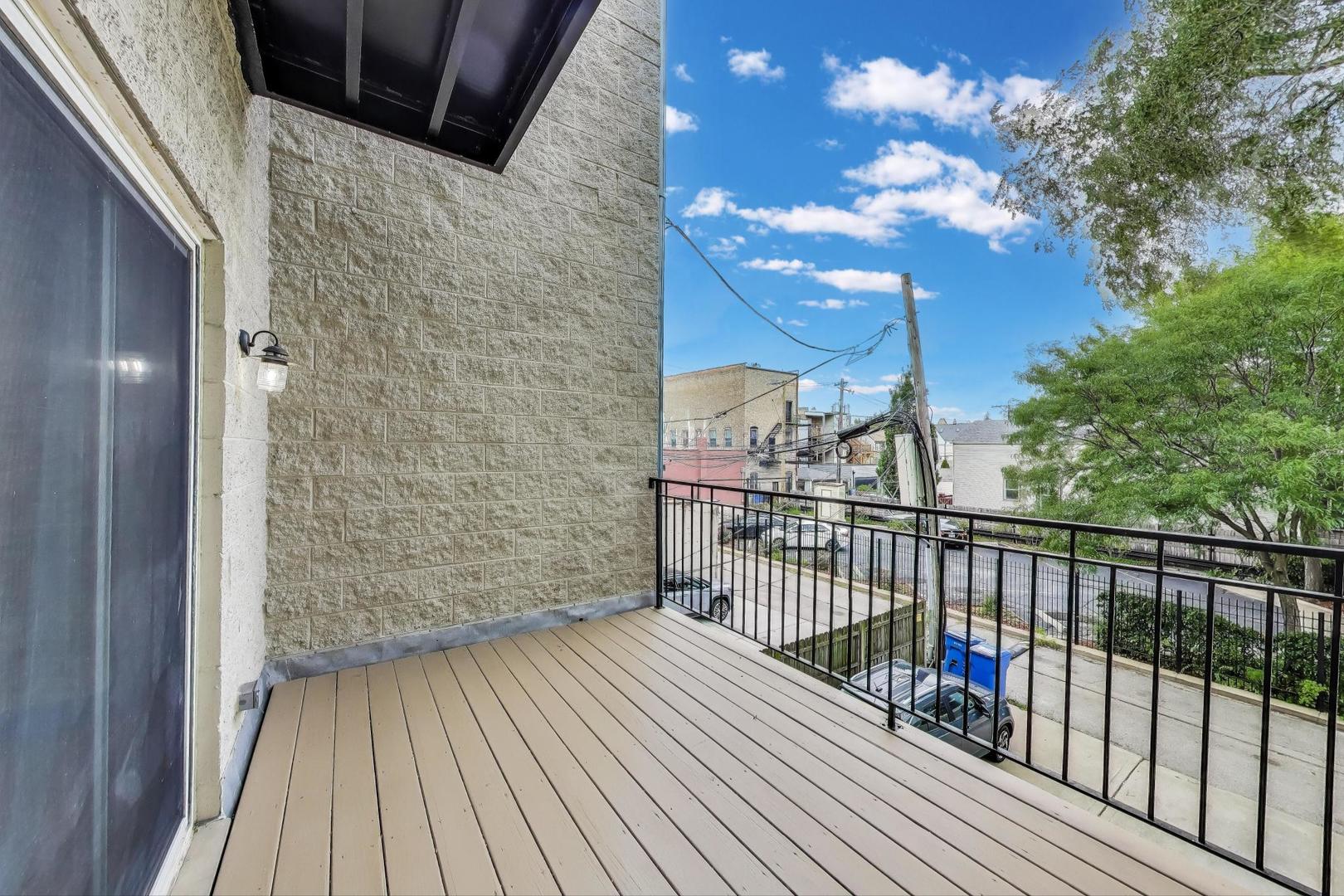 Chicago, Illinois, 60647, United States, 3 Bedrooms Bedrooms, ,2 BathroomsBathrooms,Residential,For Sale,1957515