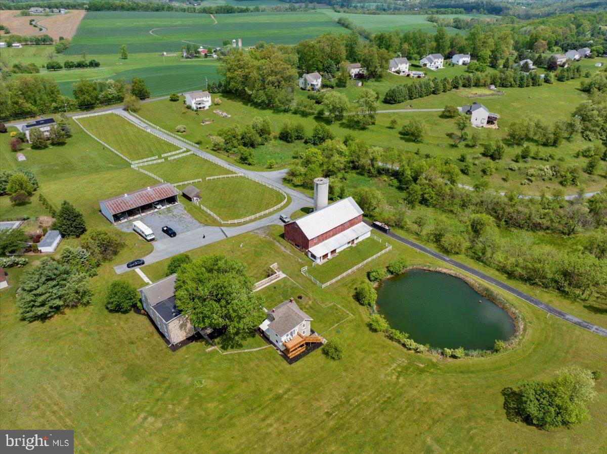Mohrsville, Pennsylvania, 19541, United States, 4 Bedrooms Bedrooms, ,2 BathroomsBathrooms,Residential,For Sale,1827431