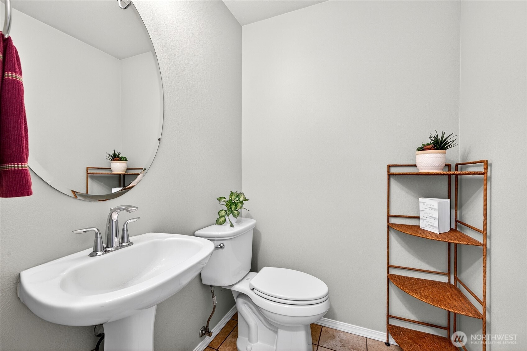 Tacoma, Washington, 98446, United States, 3 Bedrooms Bedrooms, ,3 BathroomsBathrooms,Residential,For Sale,1995150