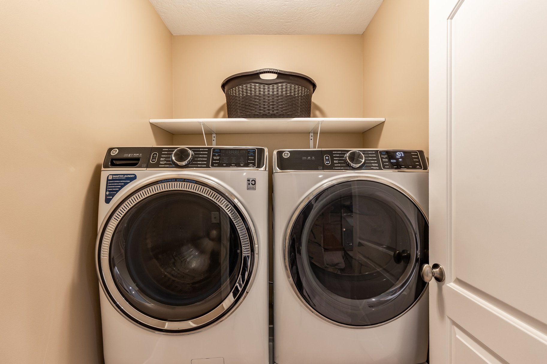  Move-In Ready in an Established Eagle Mountain Neighborhood - 物件實景