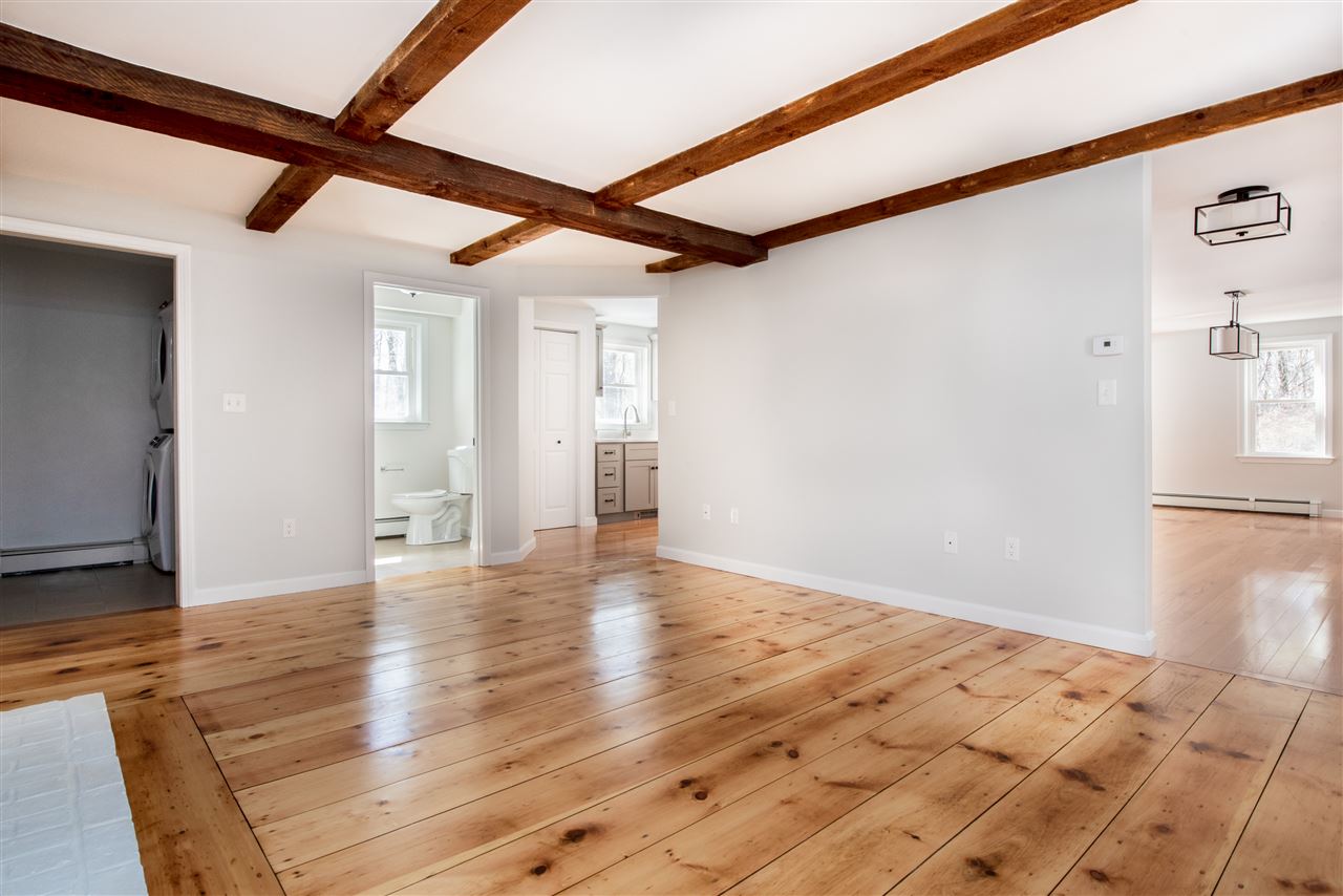 Hampstead, New Hampshire, 03841, United States, 4 Bedrooms Bedrooms, ,2 BathroomsBathrooms,Residential,For Sale,1861952