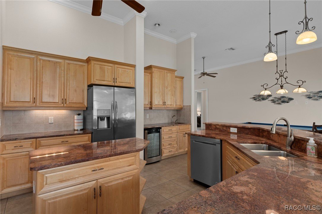 Crystal River, Florida, 34428, United States, 3 Bedrooms Bedrooms, ,3 BathroomsBathrooms,Residential,For Sale,1980495