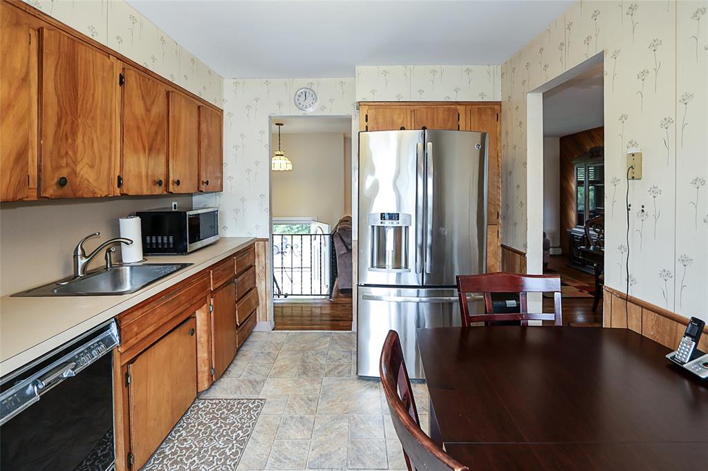 Holbrook, New York, 11741, United States, 4 Bedrooms Bedrooms, ,2 BathroomsBathrooms,Residential,For Sale,1973717