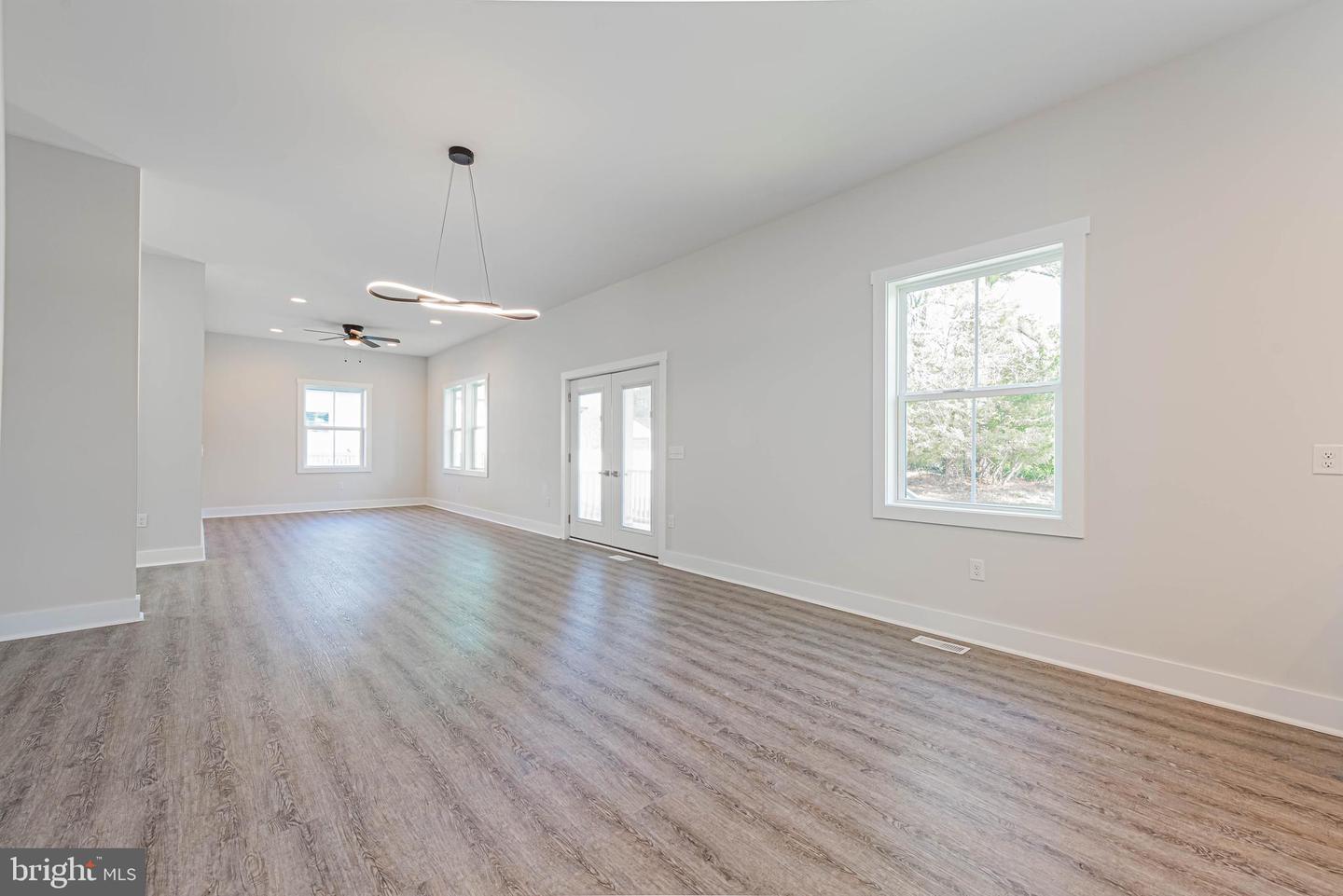 Ocean View, Delaware, 19970, United States, 5 Bedrooms Bedrooms, ,4 BathroomsBathrooms,Residential,For Sale,2002976