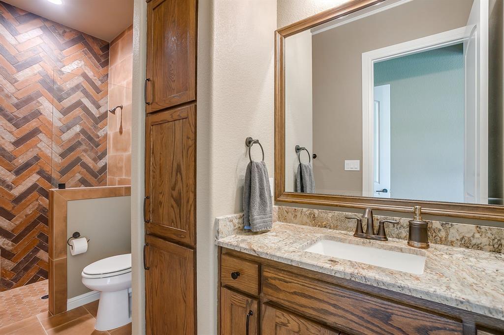 Fort Worth, Texas, 76108, United States, 5 Bedrooms Bedrooms, ,4 BathroomsBathrooms,Residential,For Sale,1981433