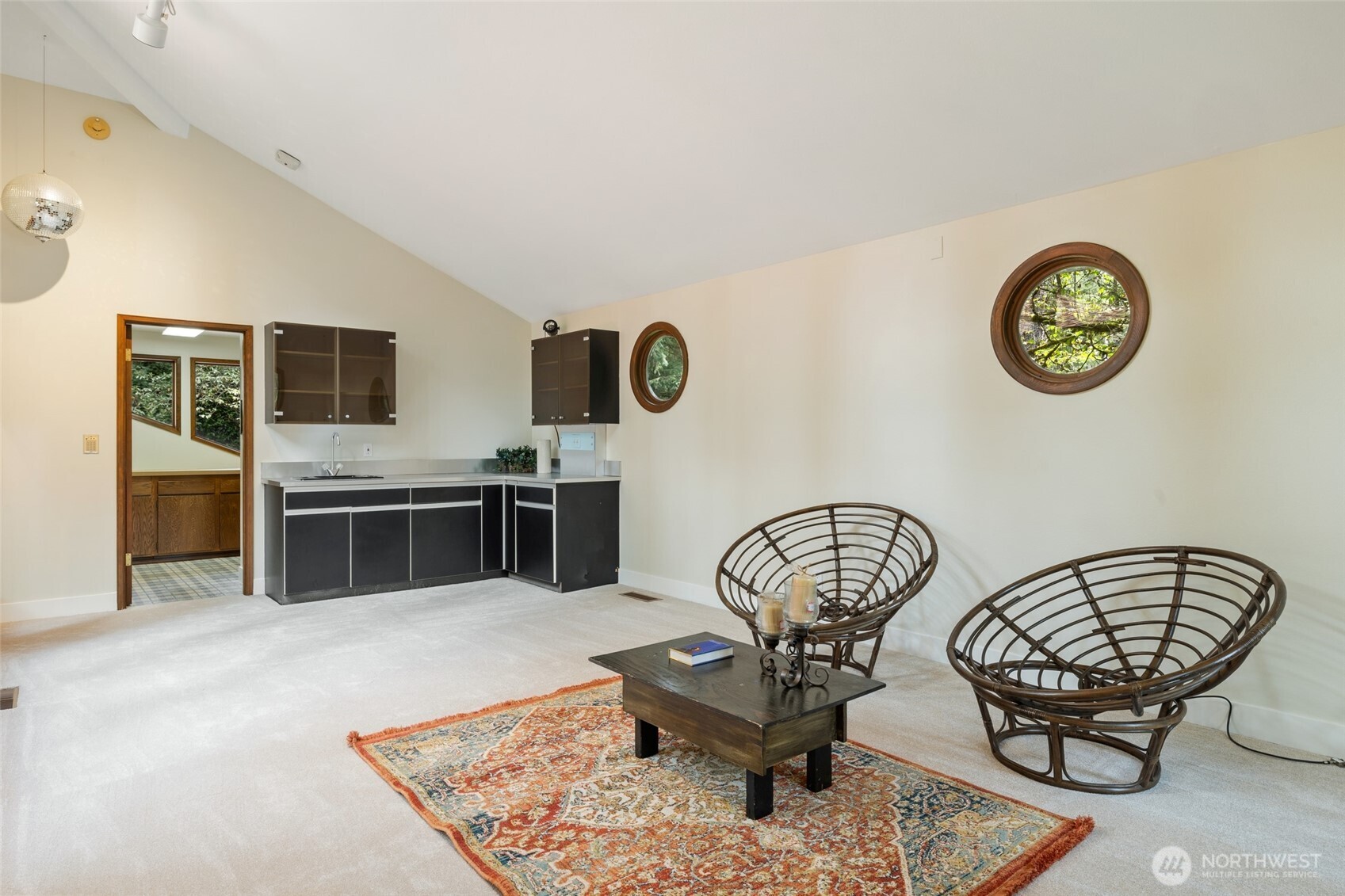 Bellevue, Washington, 98005, United States, 4 Bedrooms Bedrooms, ,4 BathroomsBathrooms,Residential,For Sale,1898840