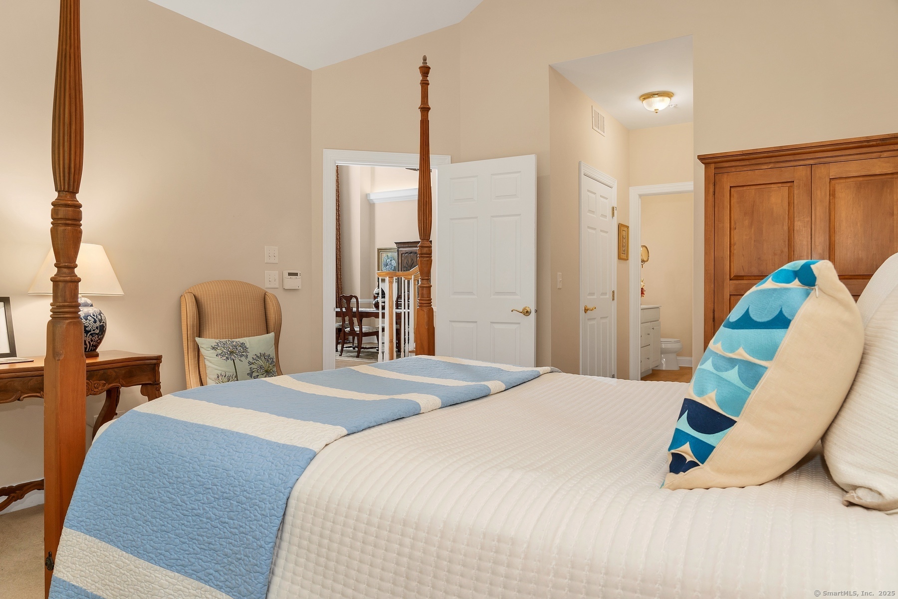 Ridgefield, Connecticut, 06877, United States, 2 Bedrooms Bedrooms, ,3 BathroomsBathrooms,Residential,For Sale,1940449