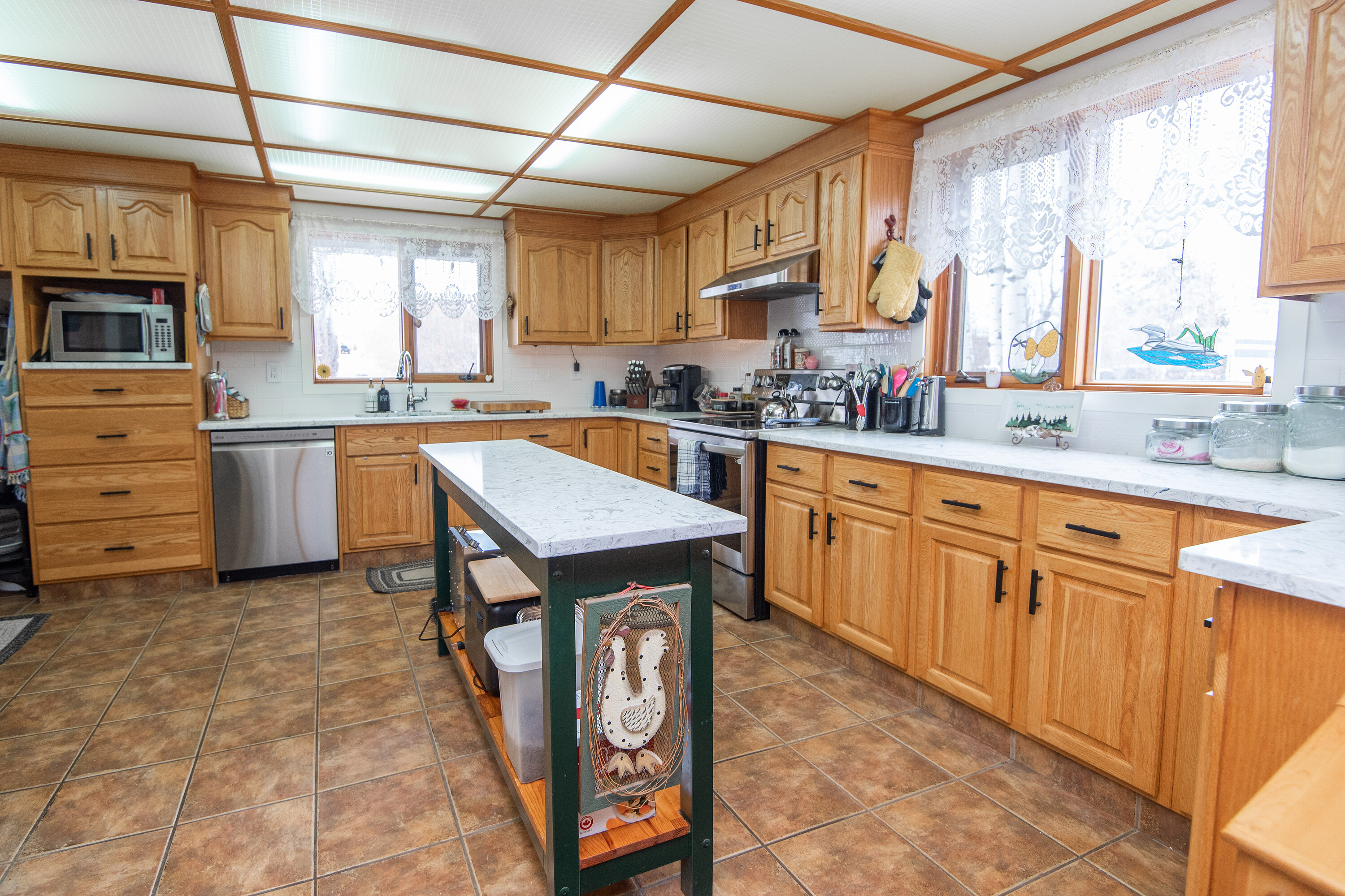  Rural Lacombe County, North - 物件實景