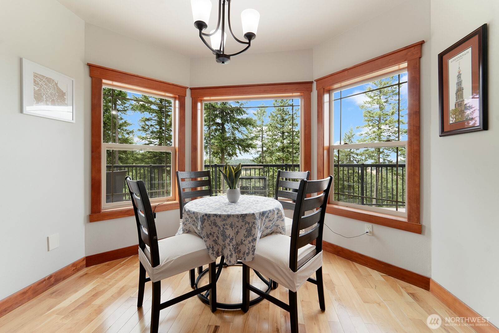 Spokane, Washington, 99208, United States, 5 Bedrooms Bedrooms, ,4 BathroomsBathrooms,Residential,For Sale,1975887