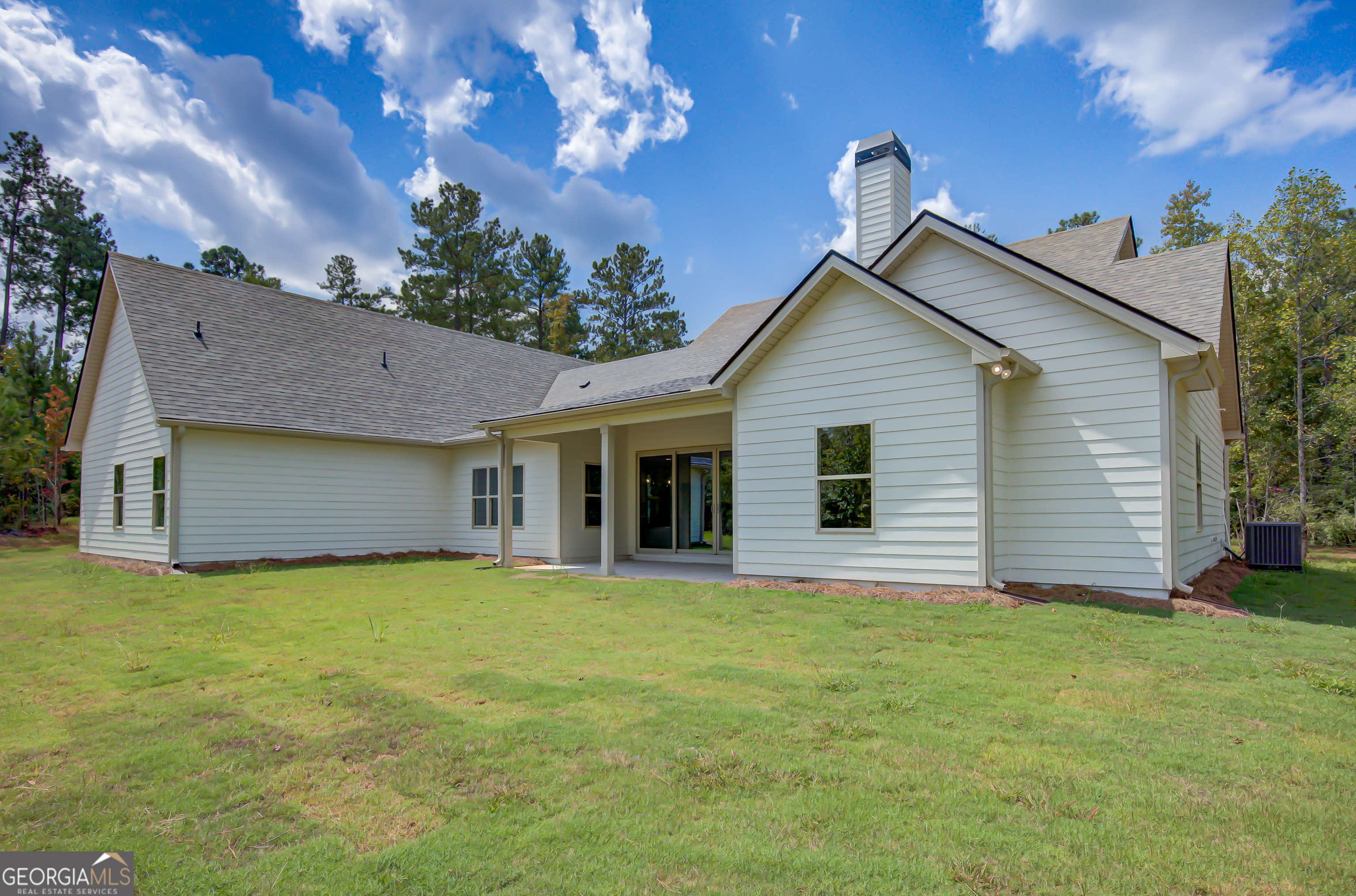 Senoia, Georgia, 30276, United States, 5 Bedrooms Bedrooms, ,4 BathroomsBathrooms,Residential,For Sale,1901806