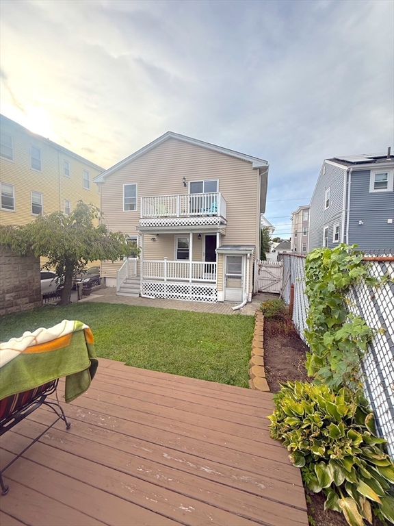 Everett, Massachusetts, 02149, United States, 6 Bedrooms Bedrooms, ,4 BathroomsBathrooms,Residential,For Sale,1938376