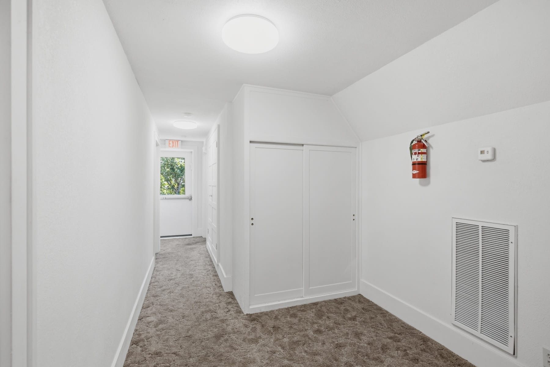  220 NW A Street Grants Pass, OR 97526 - 物件實景