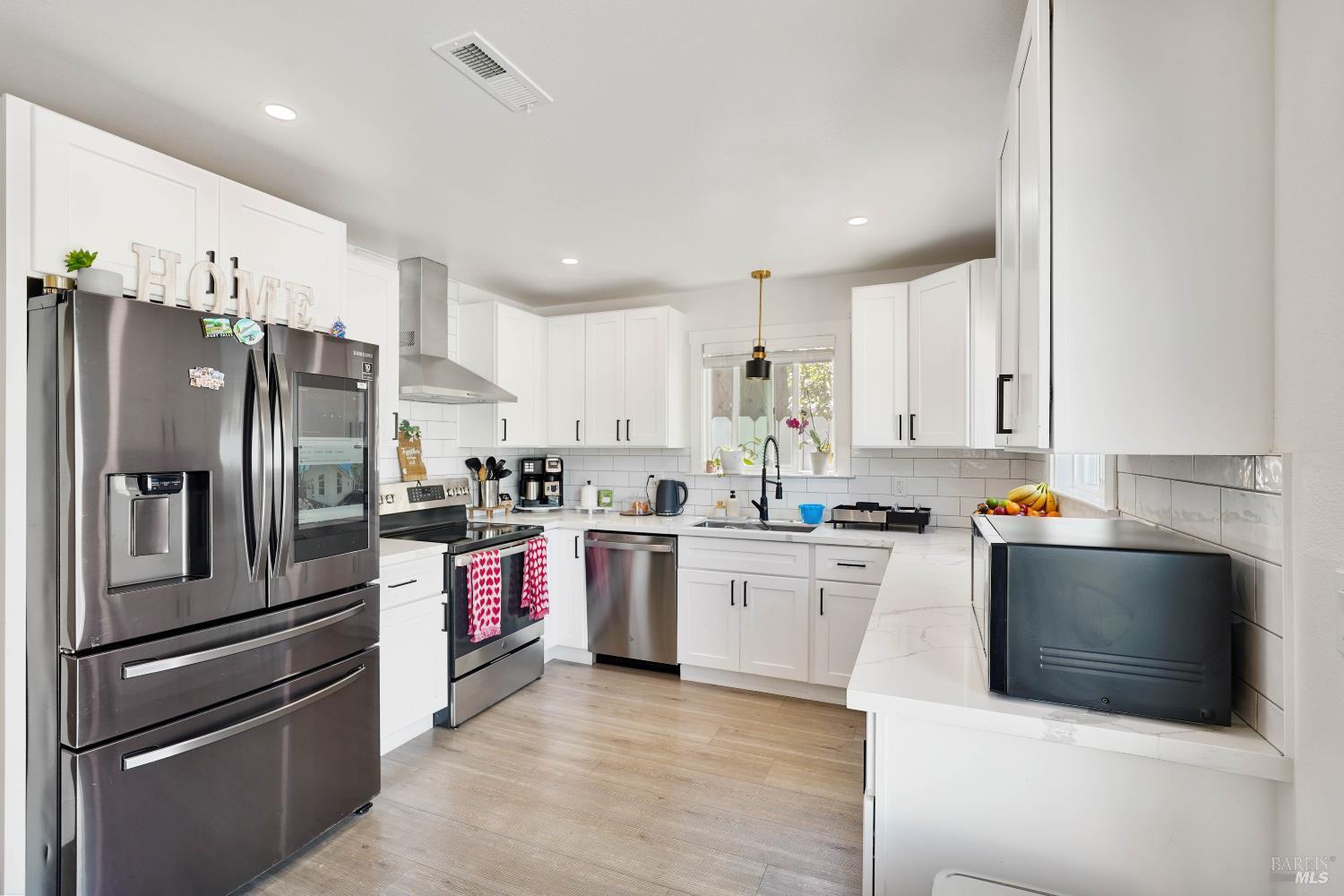 Richmond, California, 94805, United States, 3 Bedrooms Bedrooms, ,3 BathroomsBathrooms,Residential,For Sale,1938179