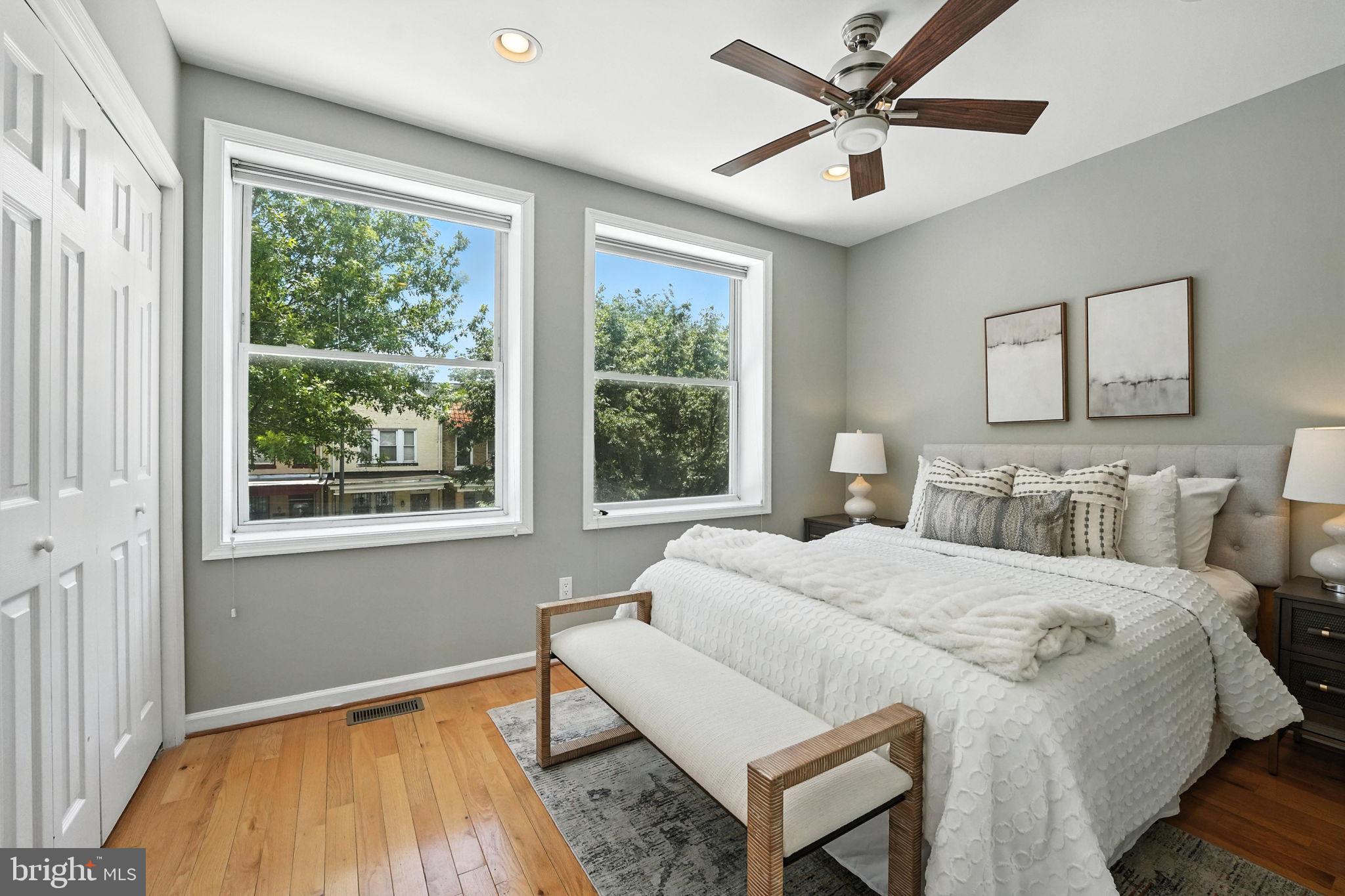 Washington, District of Columbia, 20002, United States, 4 Bedrooms Bedrooms, ,4 BathroomsBathrooms,Residential,For Sale,1983666