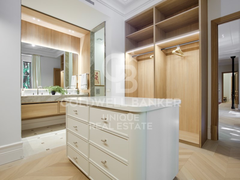 Madrid, Comunidad de Madrid, ES, 4 Bedrooms Bedrooms, ,5 BathroomsBathrooms,Residential,For Sale,1885233