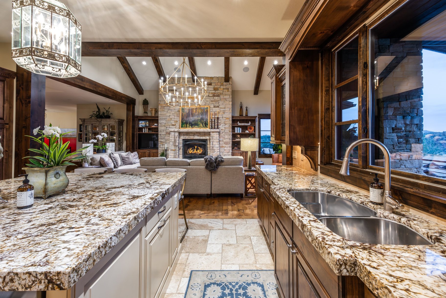  Luxury Custom Home in the Coveted Woods of Parleys Lane - 物件實景