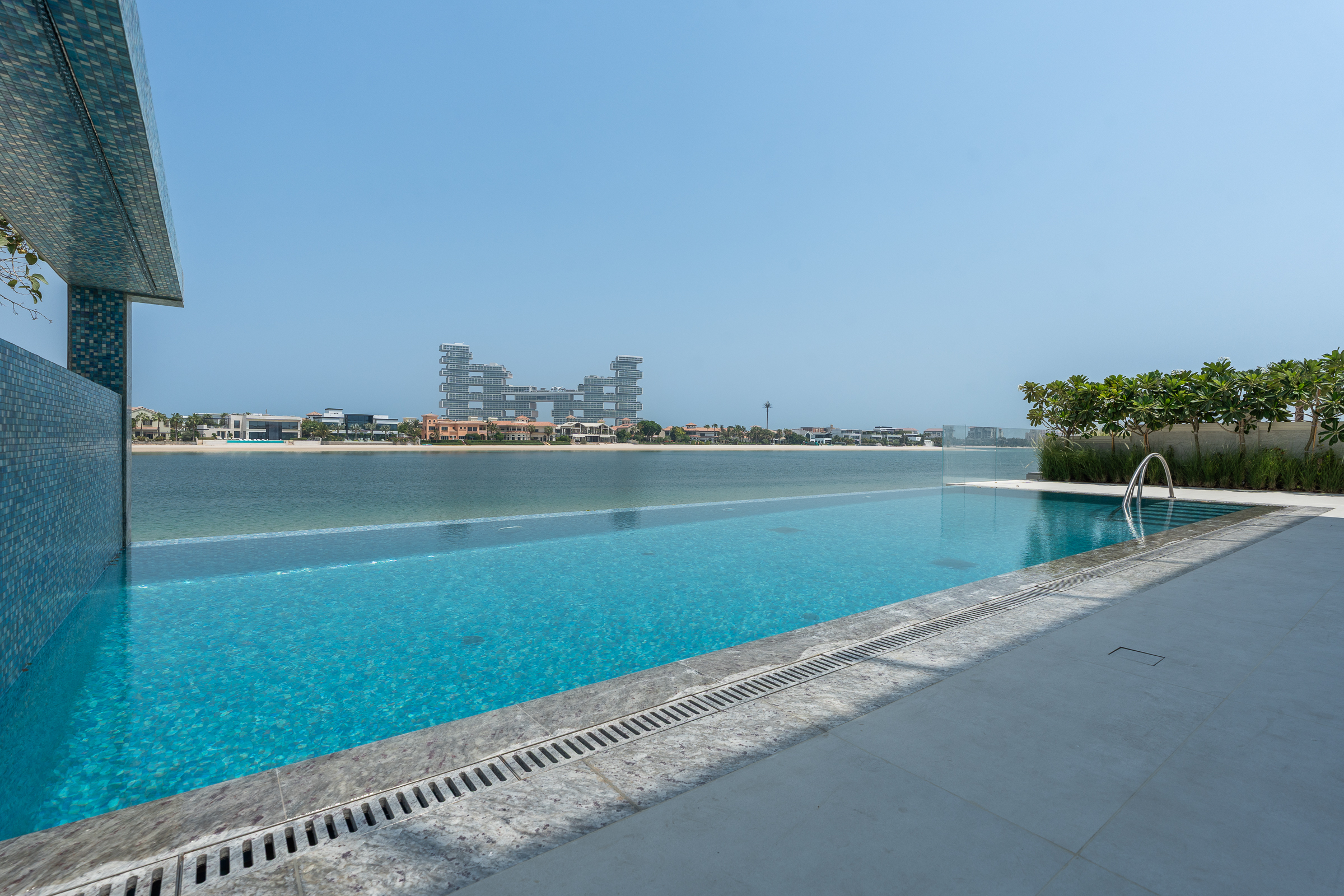  Renovated Palm Jumeirah Villa With Private Beach - 物件實景