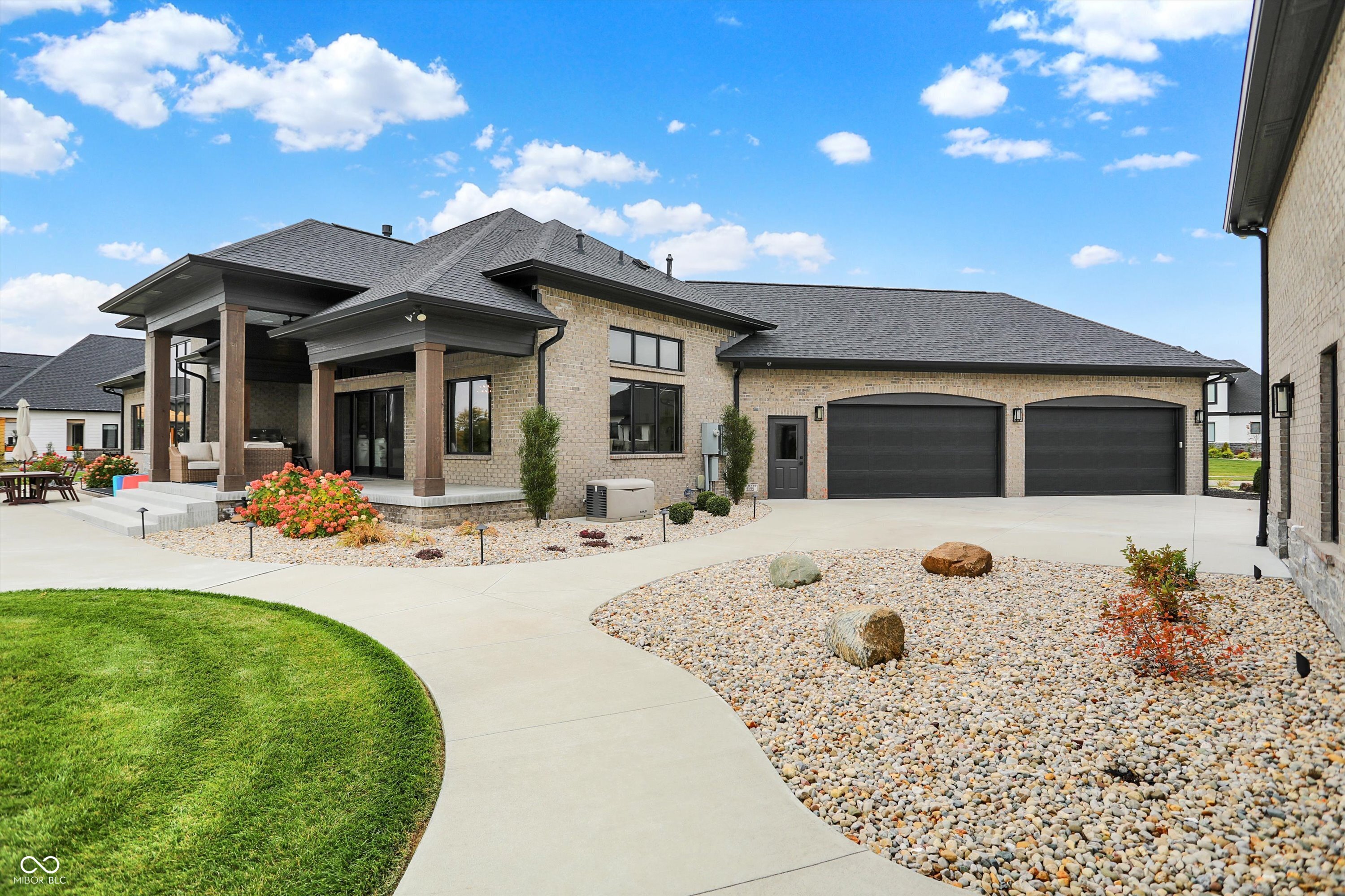 Bargersville, Indiana, 46106, United States, 5 Bedrooms Bedrooms, ,6 BathroomsBathrooms,Residential,For Sale,1983672