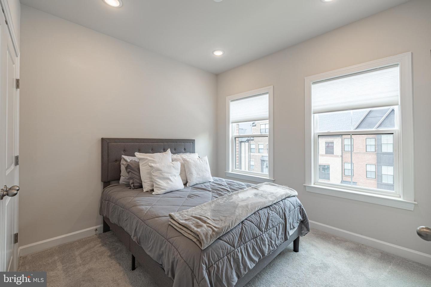 Alexandria, Virginia, 22306, United States, 3 Bedrooms Bedrooms, ,5 BathroomsBathrooms,Residential,For Sale,1913376