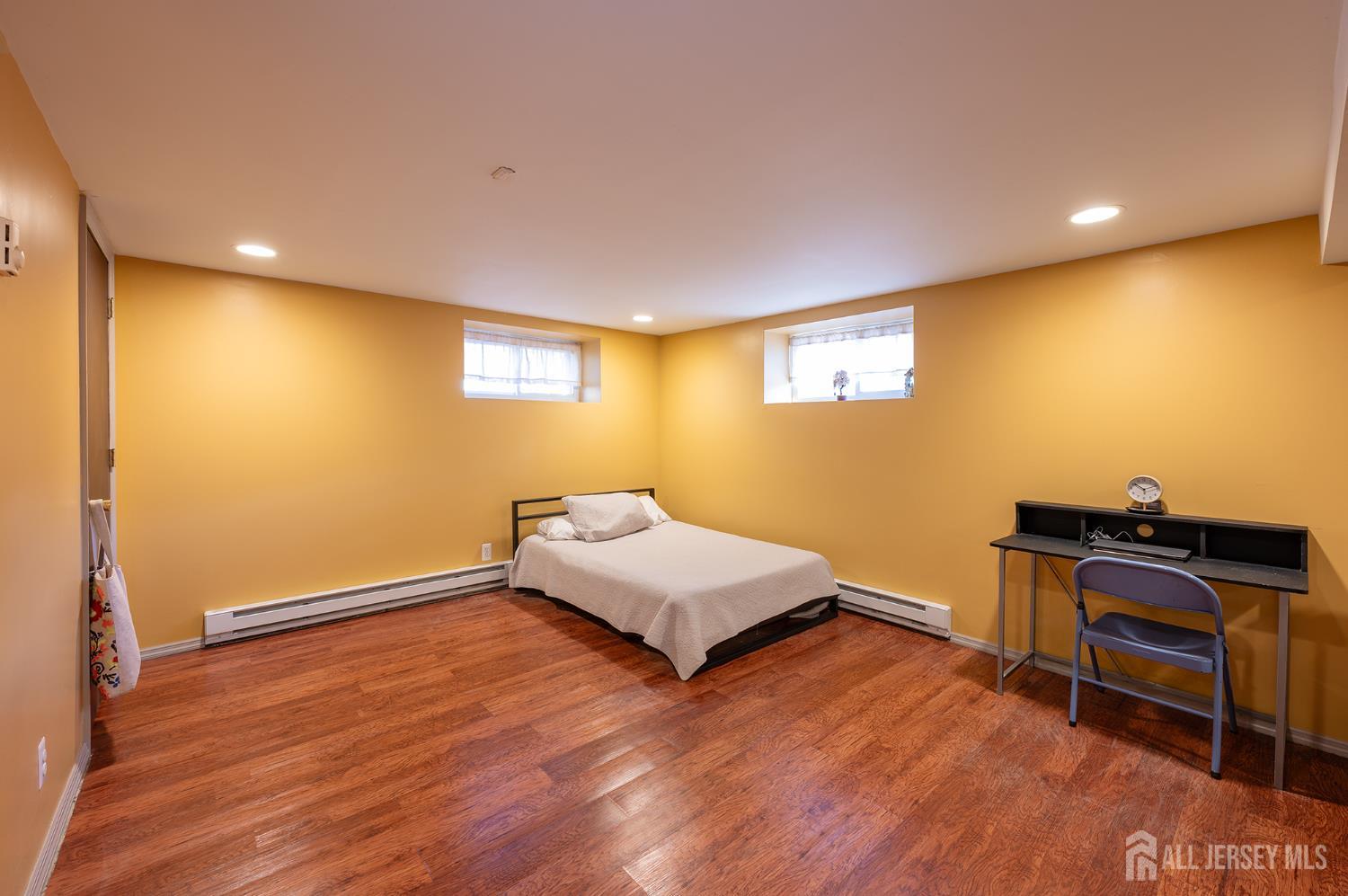 Monroe, New Jersey, 08831, United States, 5 Bedrooms Bedrooms, ,3 BathroomsBathrooms,Residential,For Sale,1988609