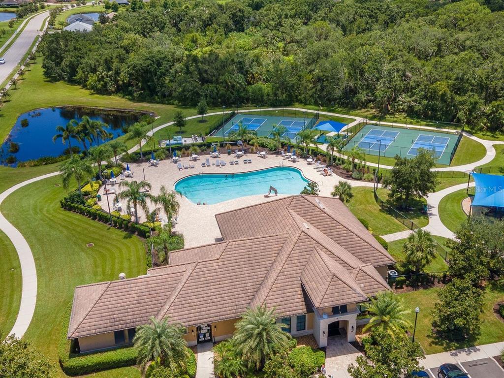 Bradenton, Florida, 34212, United States, 4 Bedrooms Bedrooms, ,4 BathroomsBathrooms,Residential,For Sale,1908693