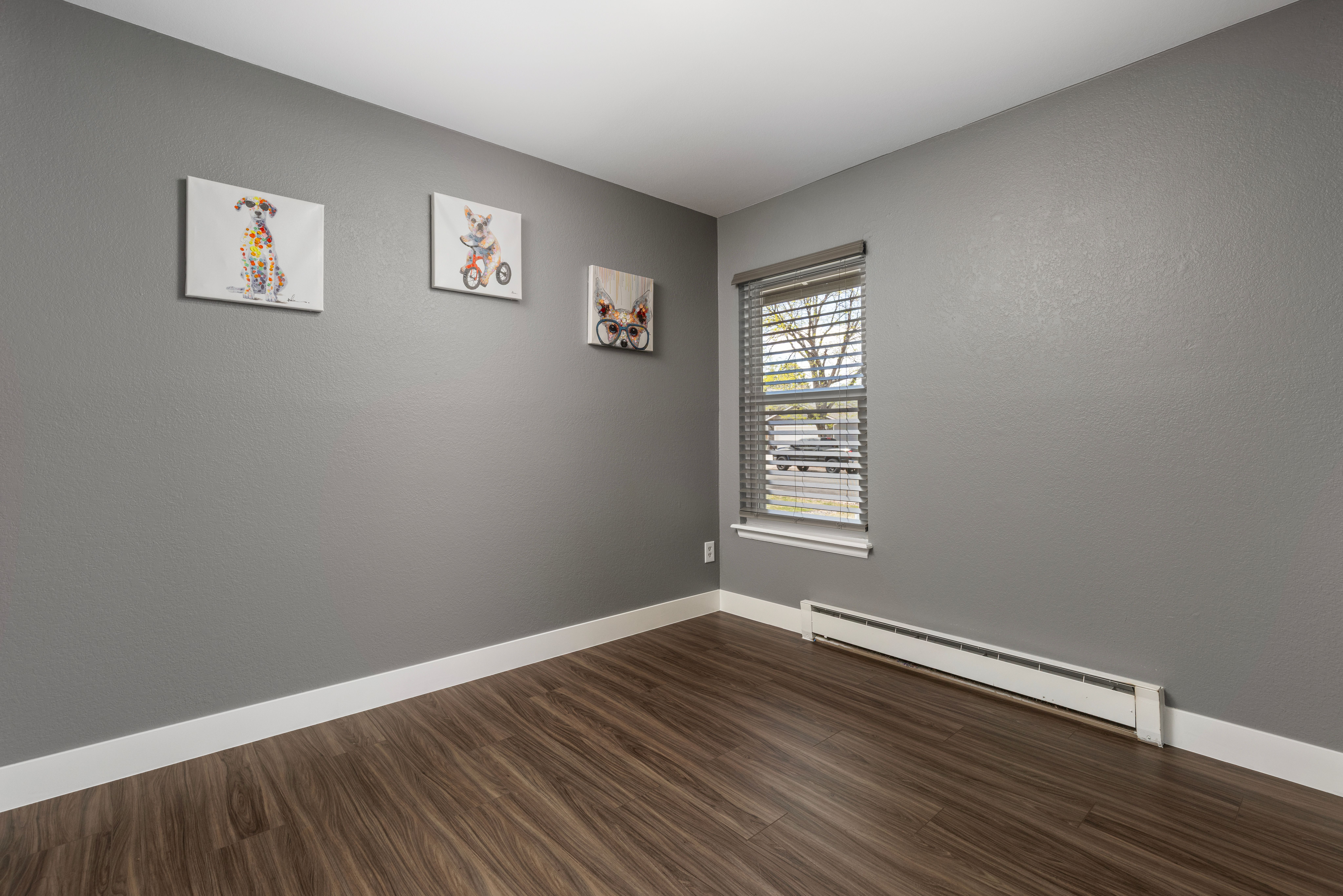  Beautifully Renovated Ranch Home for Multigeneration Living with Two Kitchens - 物件實景