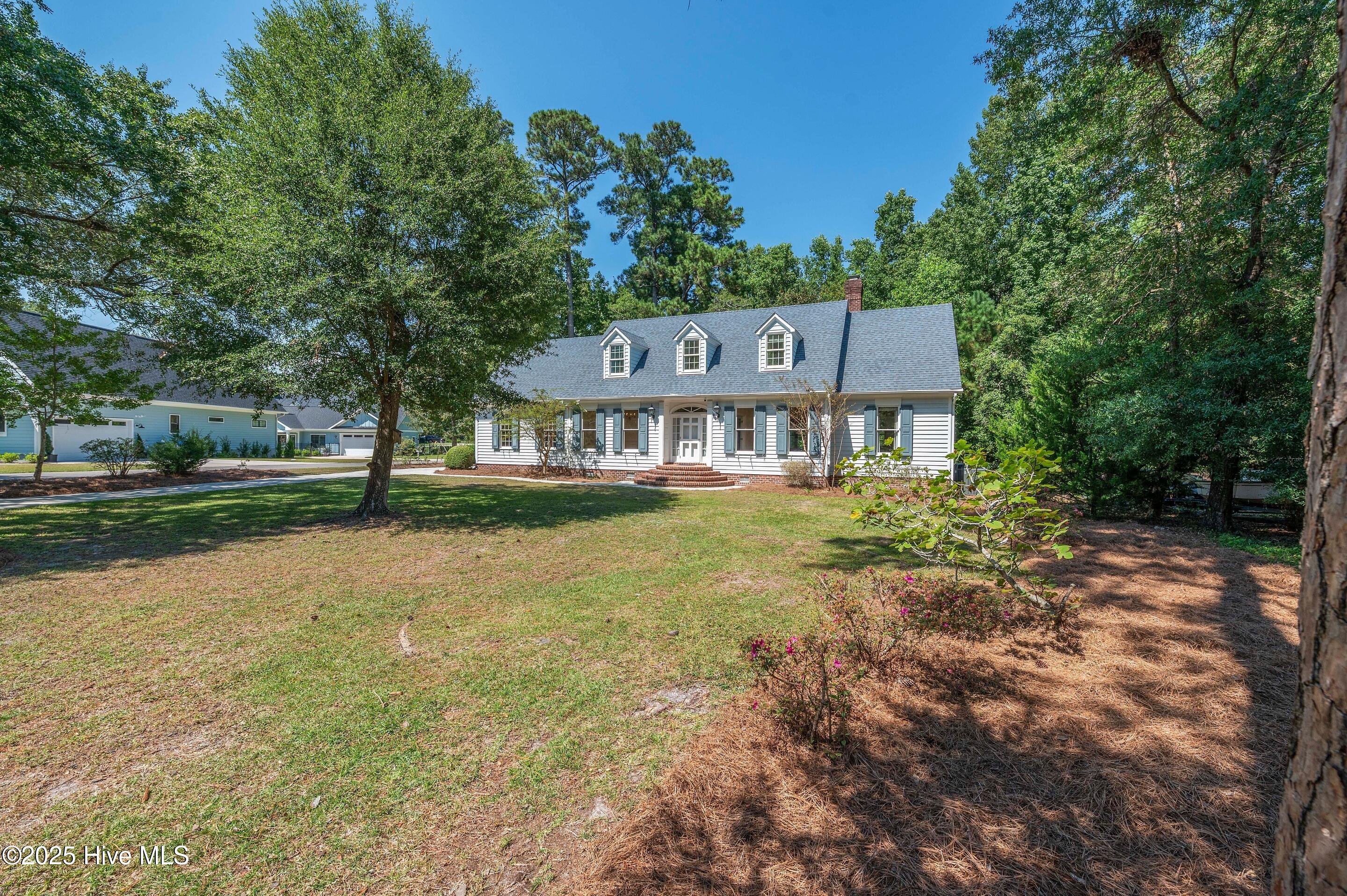 Wilmington, North Carolina, 28409, United States, 3 Bedrooms Bedrooms, ,4 BathroomsBathrooms,Residential,For Sale,1942177