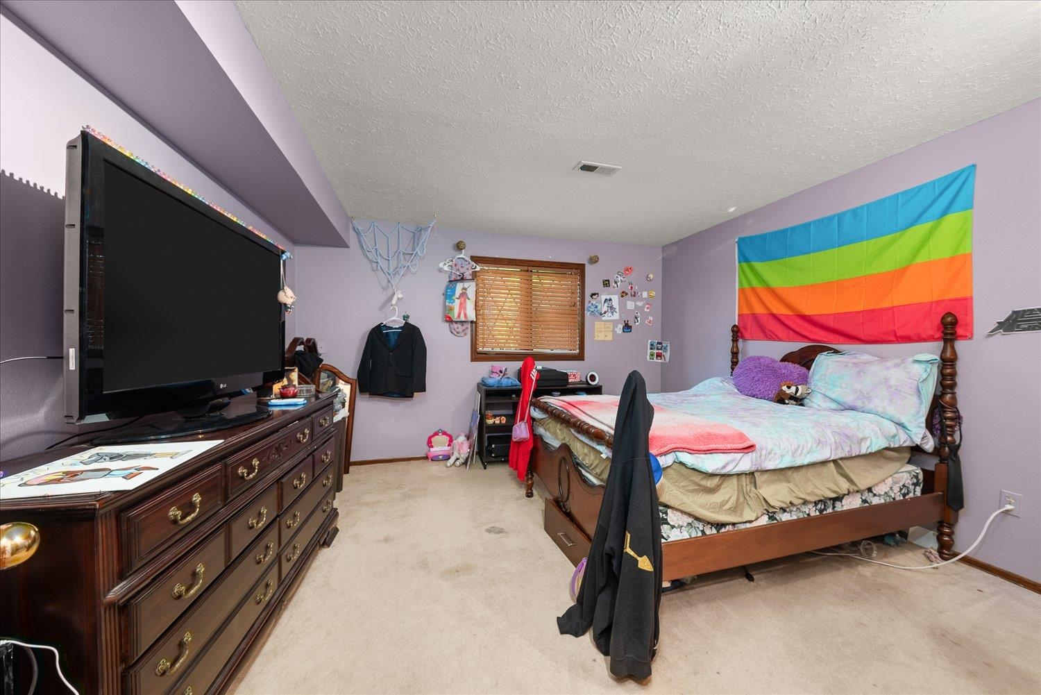 Spokane, Washington, 99208, United States, 5 Bedrooms Bedrooms, ,4 BathroomsBathrooms,Residential,For Sale,1979653