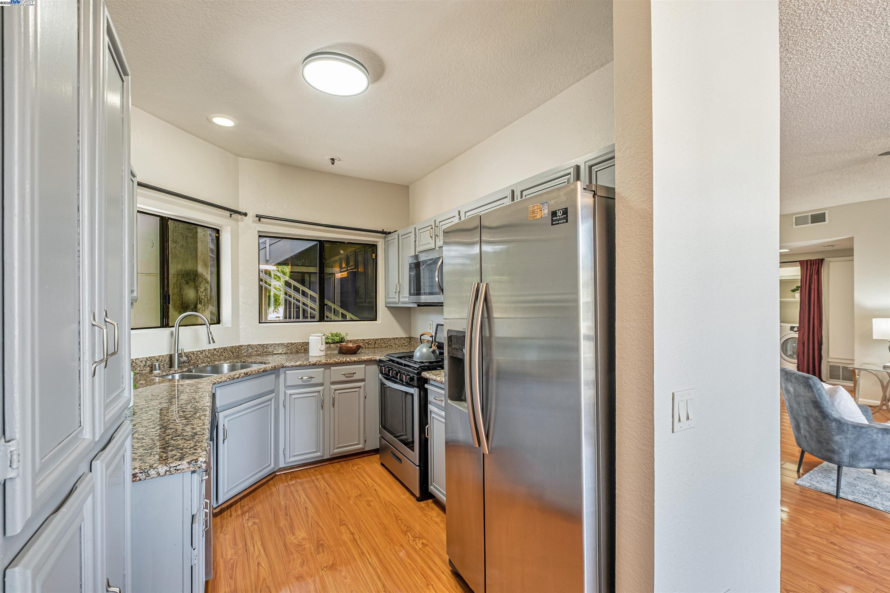 Fremont, California, 94536, United States, 2 Bedrooms Bedrooms, ,2 BathroomsBathrooms,Residential,For Sale,1911508