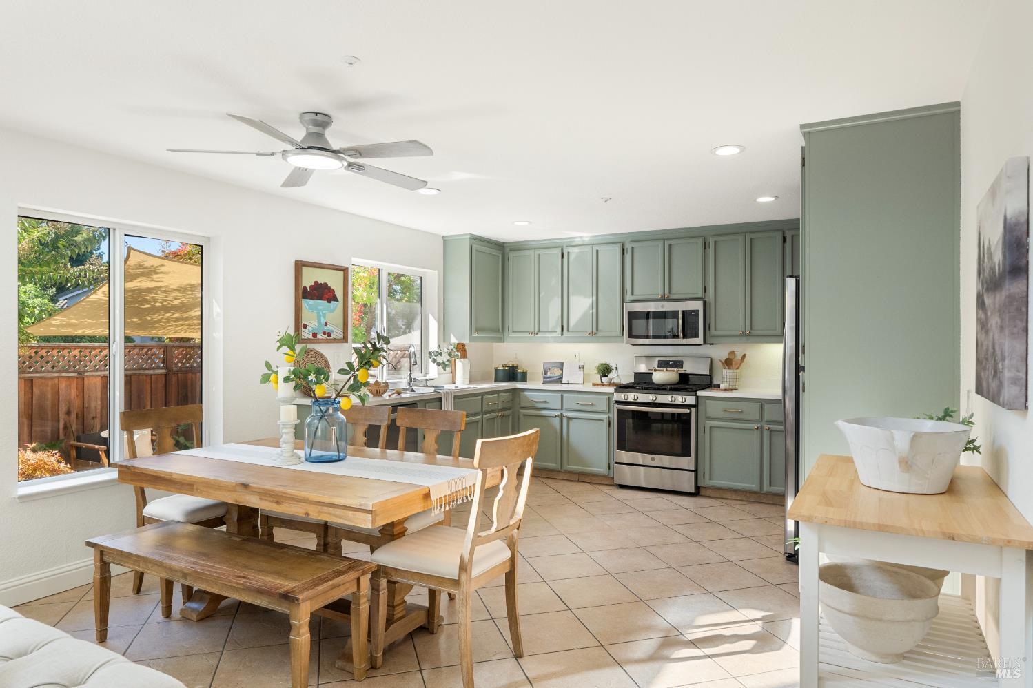 Napa, California, 94558, United States, 3 Bedrooms Bedrooms, ,3 BathroomsBathrooms,Residential,For Sale,1988088