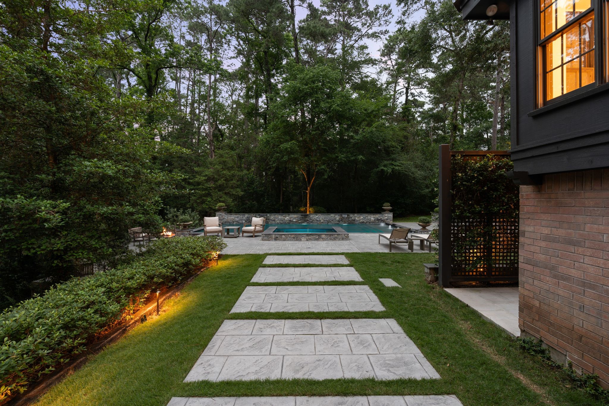  23227 Brownwood Lane - 物件實景