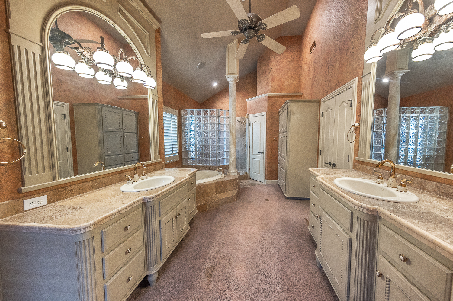 Lubbock, Texas, 79424, United States, 4 Bedrooms Bedrooms, ,3 BathroomsBathrooms,Residential,For Sale,1998502