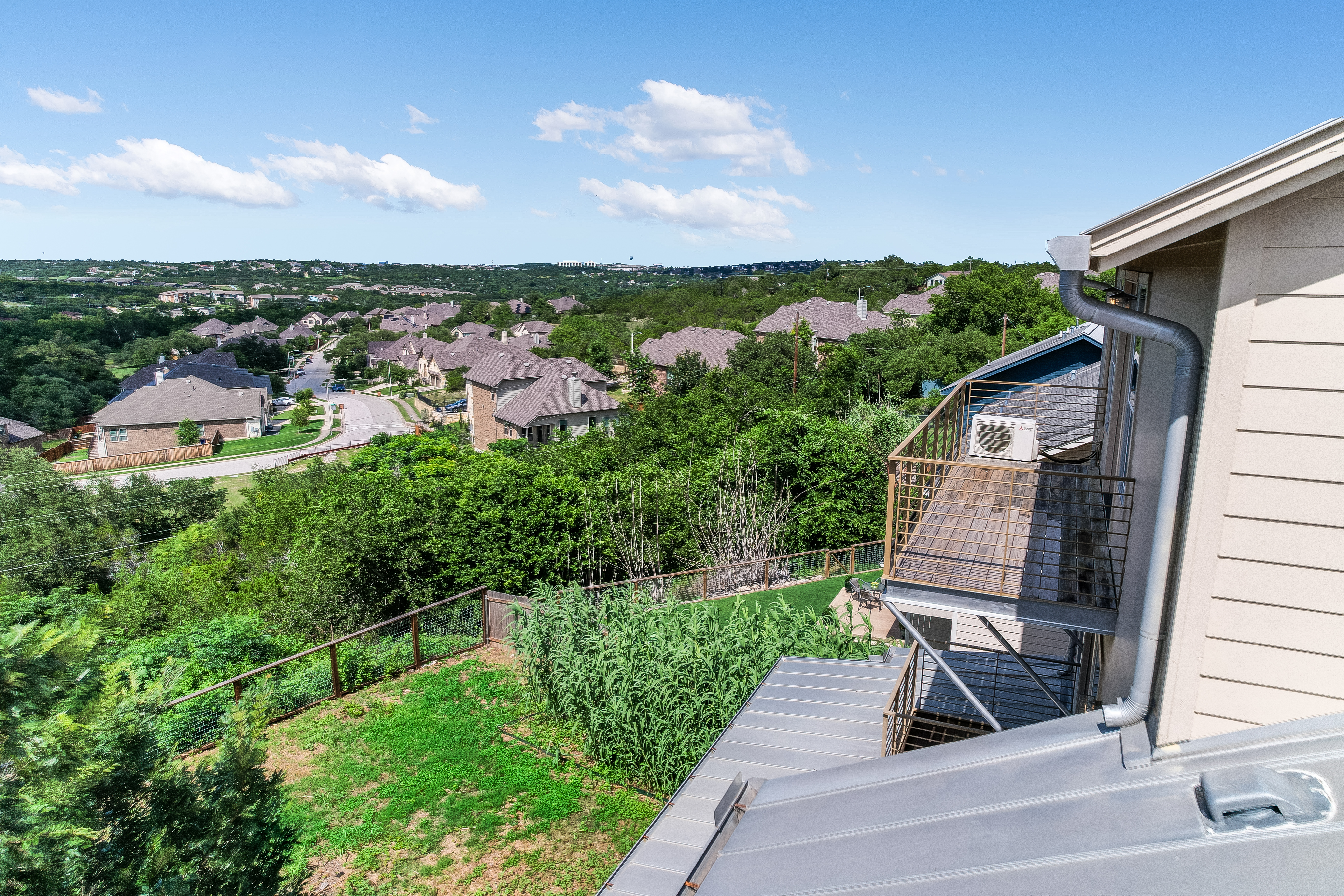  8500 Red Willow Drive Unit A , Austin, TX 78736 - 物件實景