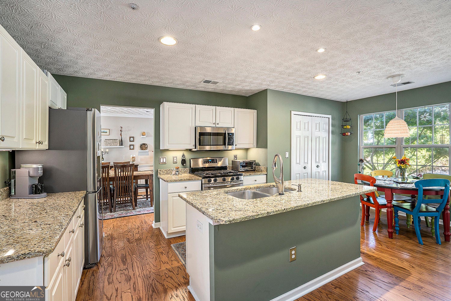 Marietta, Georgia, 30064, United States, 4 Bedrooms Bedrooms, ,3 BathroomsBathrooms,Residential,For Sale,1985549