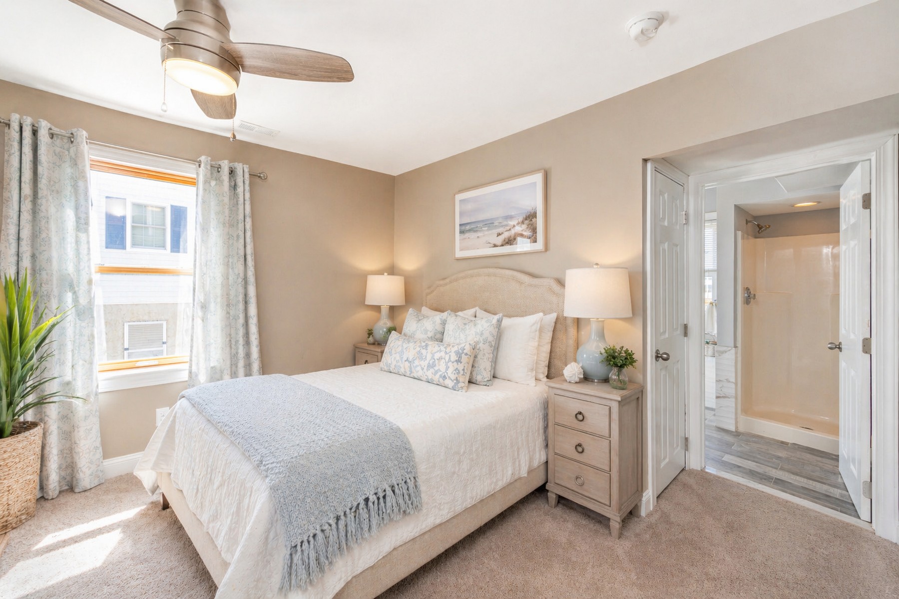  11 Point Drive - 物件實景