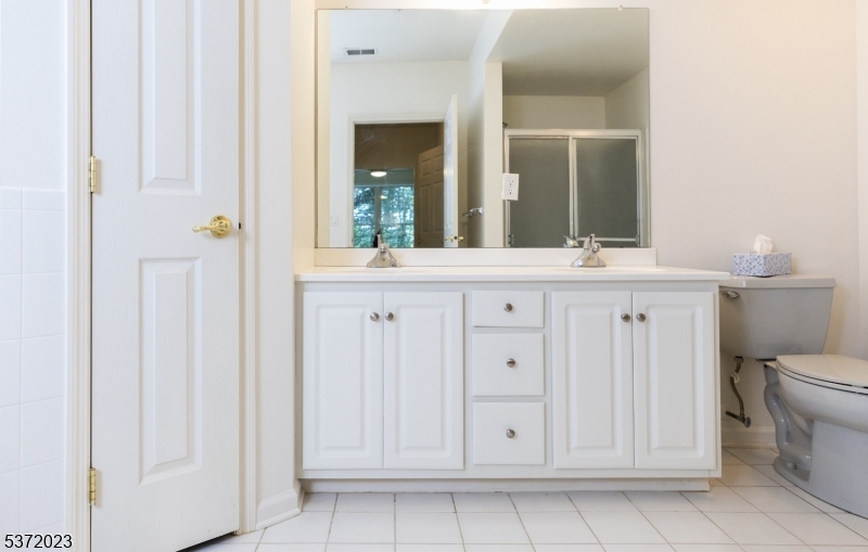 Rockaway Twp., New Jersey, 07866-5821, United States, 2 Bedrooms Bedrooms, ,2 BathroomsBathrooms,Residential,For Sale,1915485
