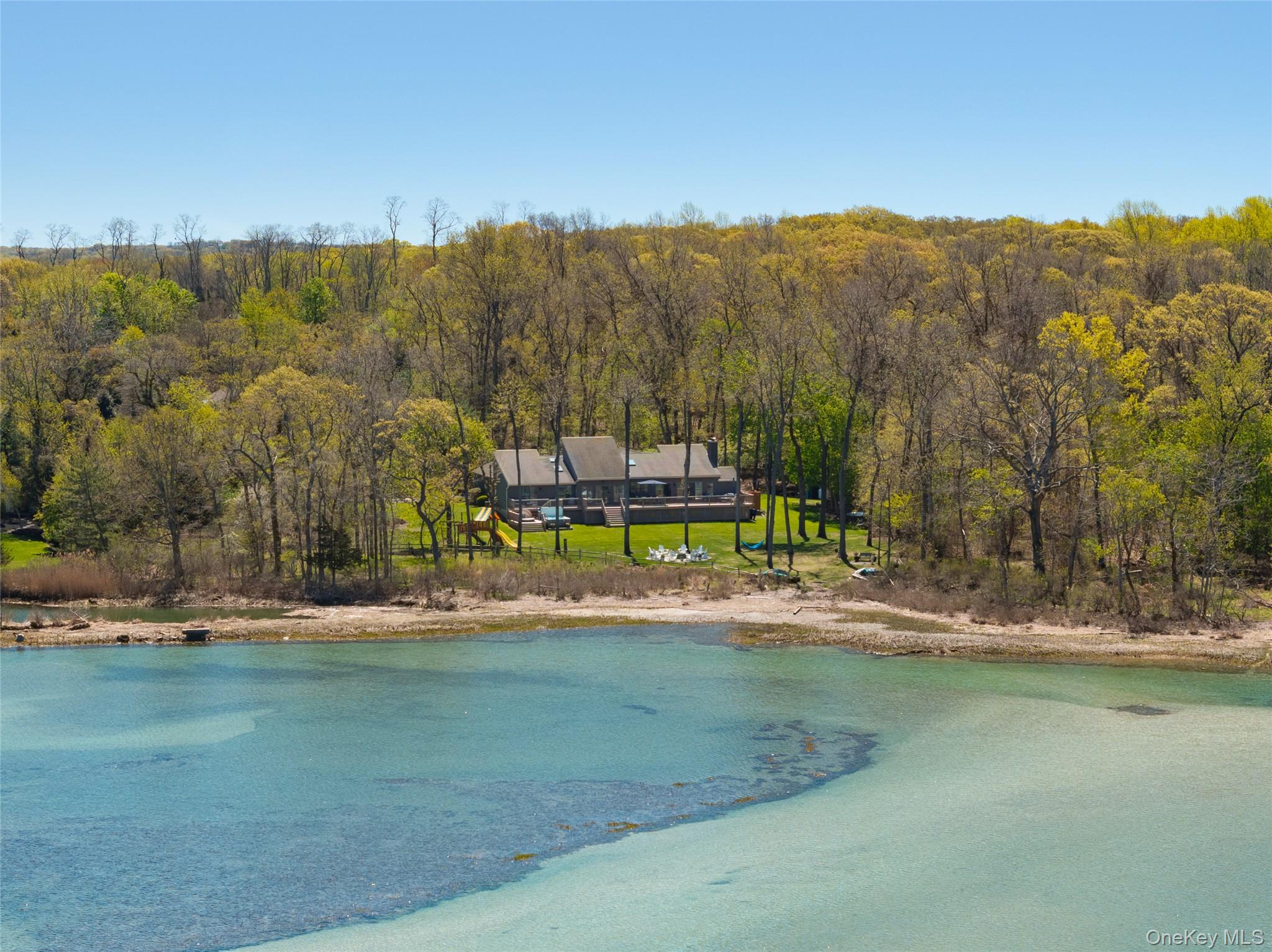 East Setauket, New York, 11733, United States, 5 Bedrooms Bedrooms, ,4 BathroomsBathrooms,Residential,For Sale,2048500