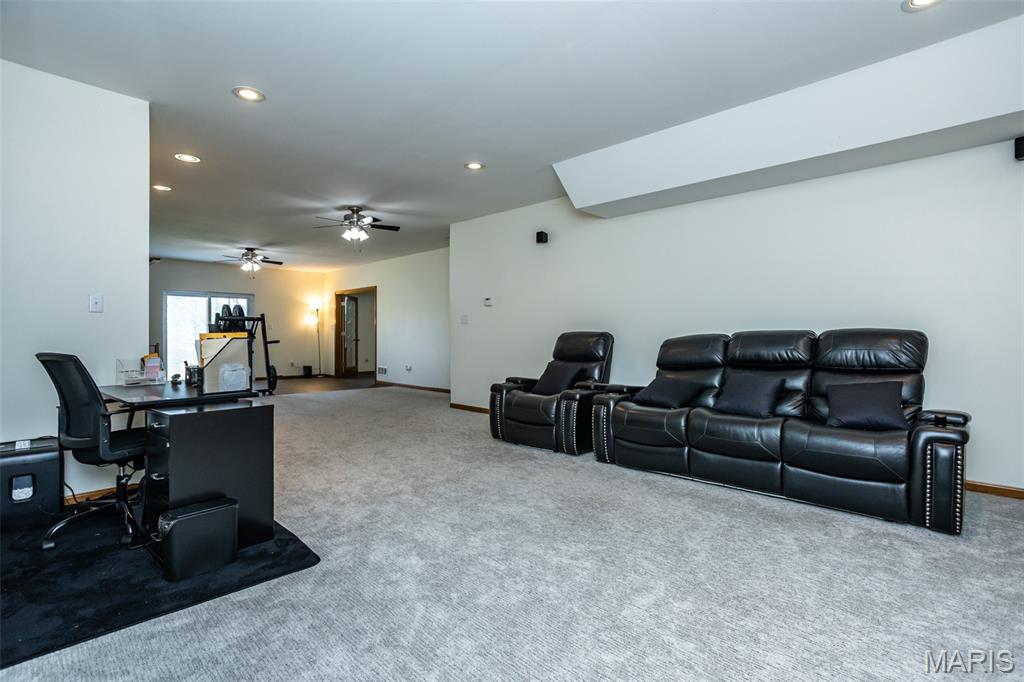 Brighton, Illinois, 62012, United States, 6 Bedrooms Bedrooms, ,4 BathroomsBathrooms,Residential,For Sale,1995743