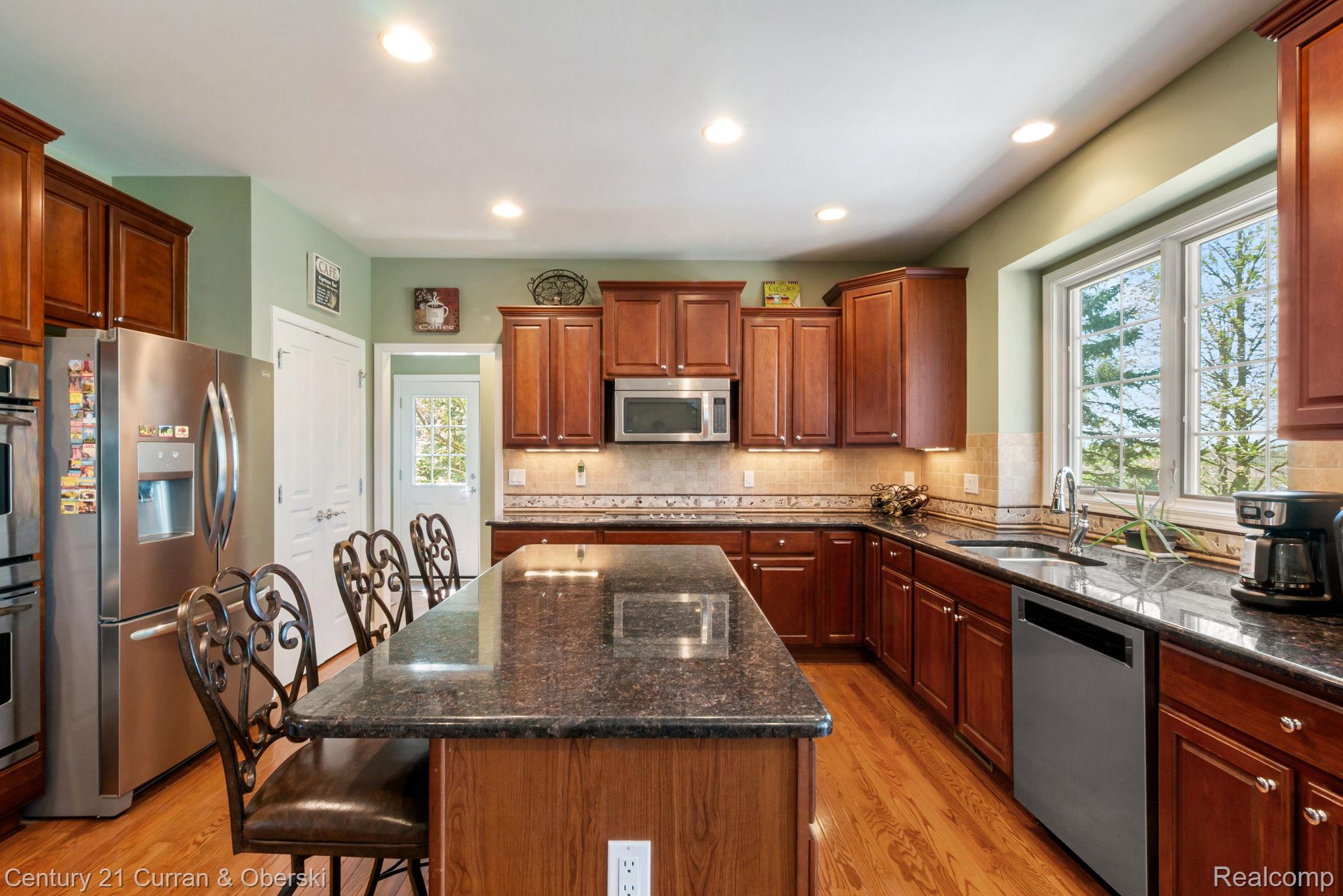 Northville, Michigan, 48168, United States, 5 Bedrooms Bedrooms, ,6 BathroomsBathrooms,Residential,For Sale,2048857