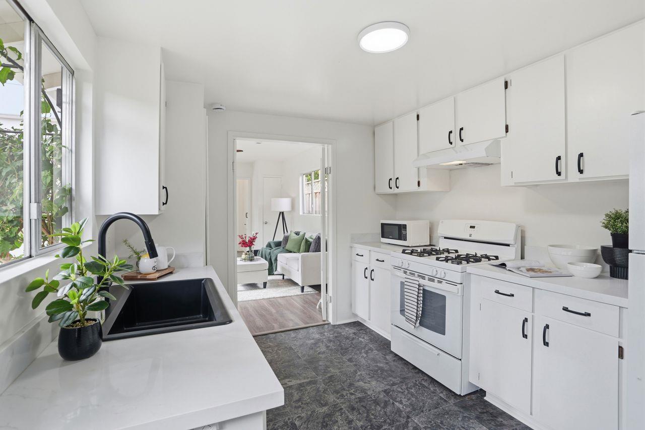 San Jose, California, 95126, United States, 4 Bedrooms Bedrooms, ,3 BathroomsBathrooms,Residential,For Sale,1988226