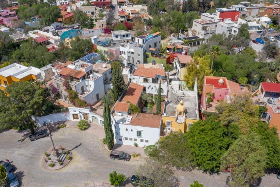 San Miguel de Allende, Guanajuato, 37750, Mexico, 8 Bedrooms Bedrooms, ,6 BathroomsBathrooms,Residential,For Sale,1738645