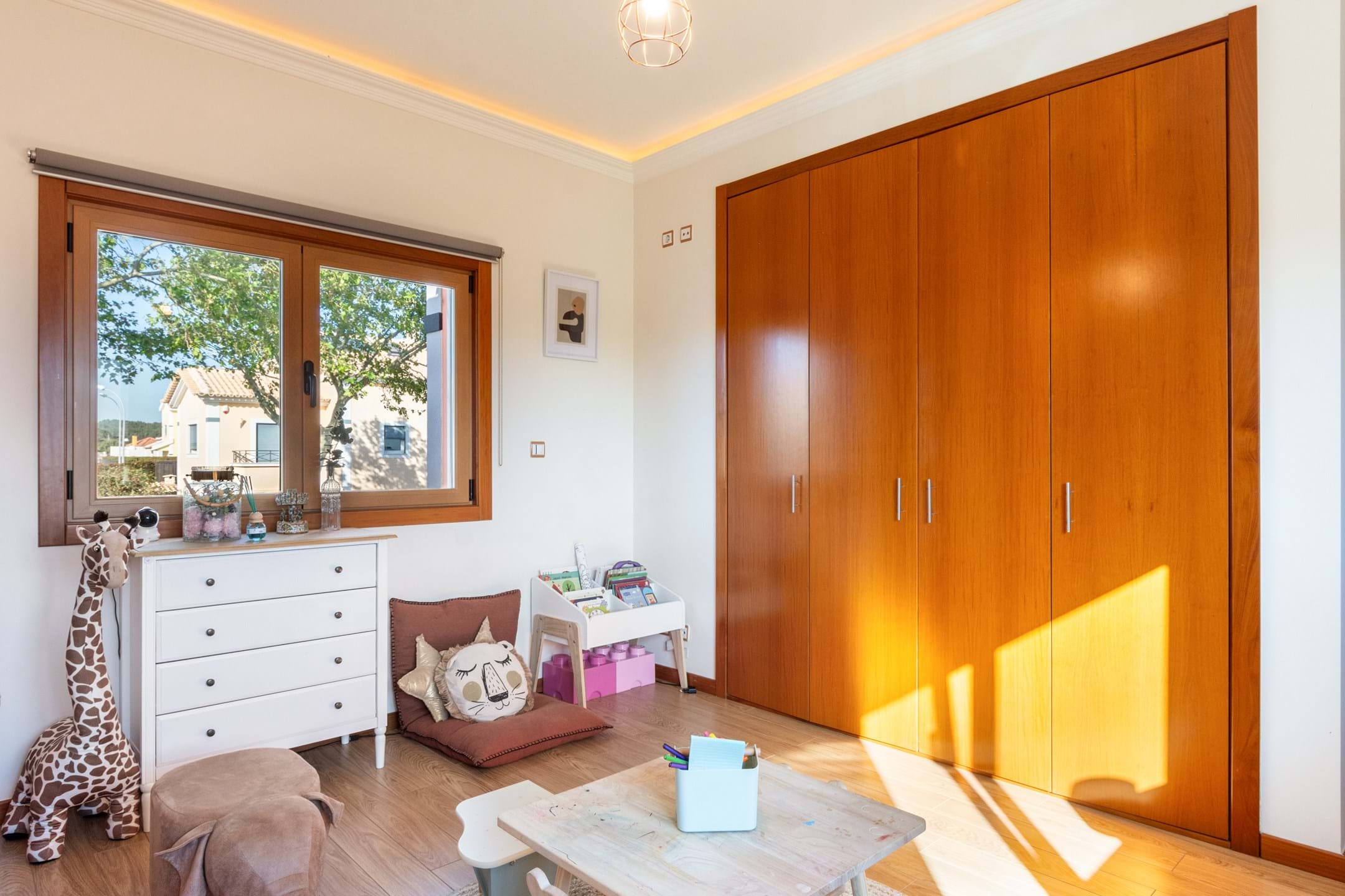 Sintra, Lisbon, 2635-633, PT, 4 Bedrooms Bedrooms, ,3 BathroomsBathrooms,Residential,For Sale,1700038