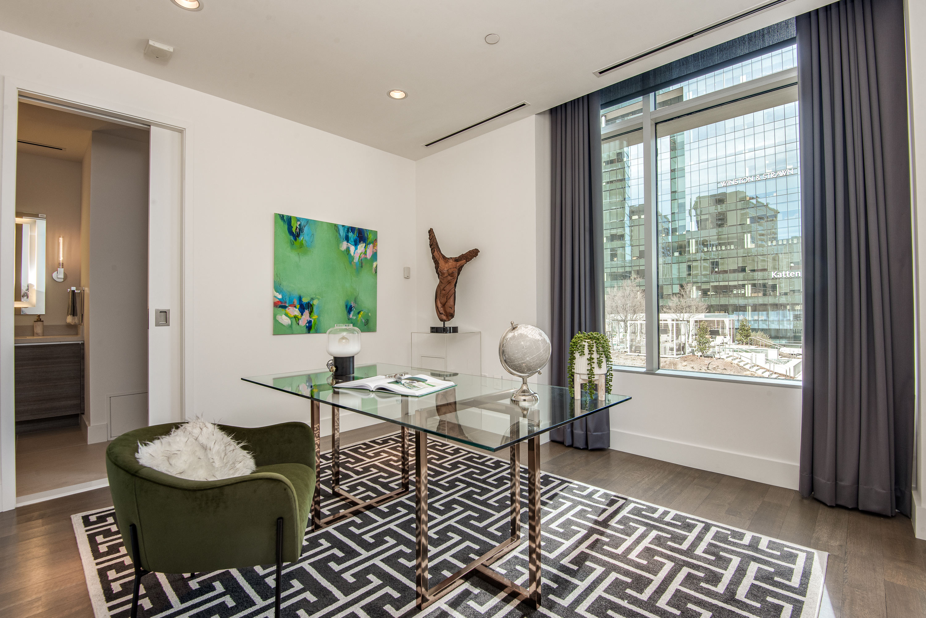  A Private, Contemporary Retreat with Unmatched Walkability - 物件實景
